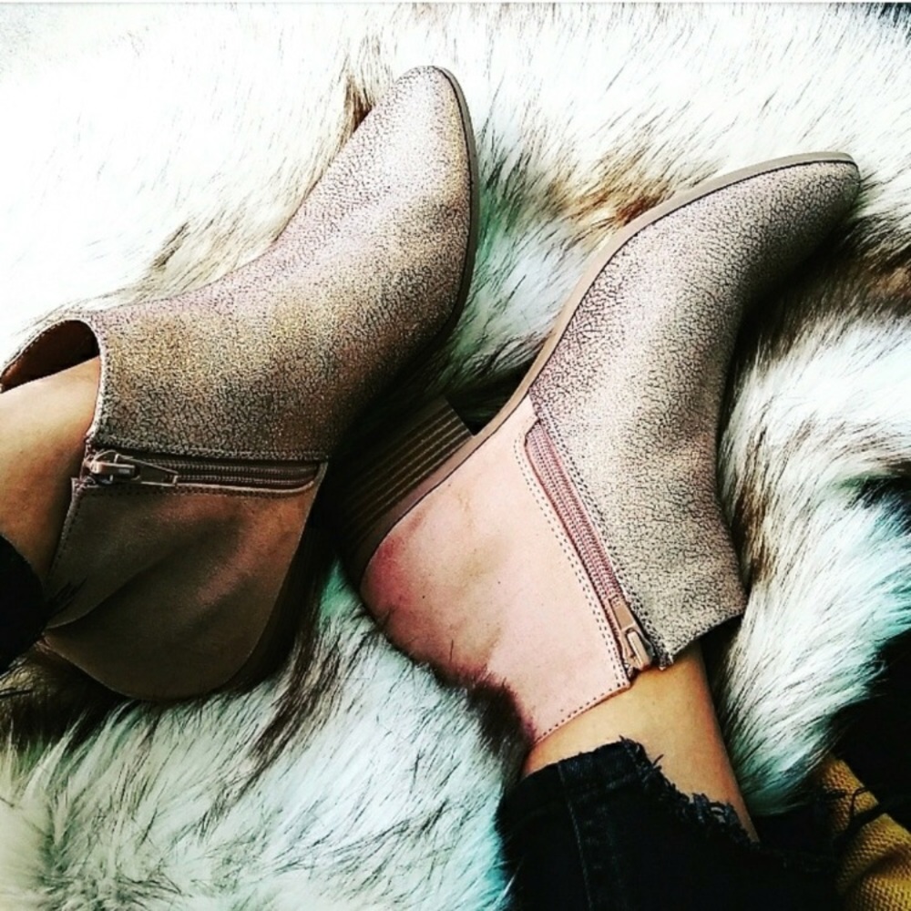 The mazey champagne bootie
